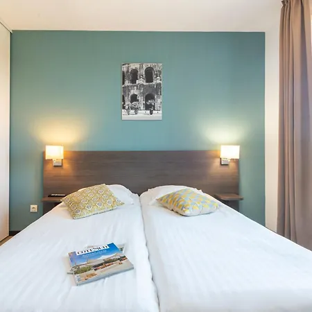 Zenitude Hôtel-résidences Gare 3*